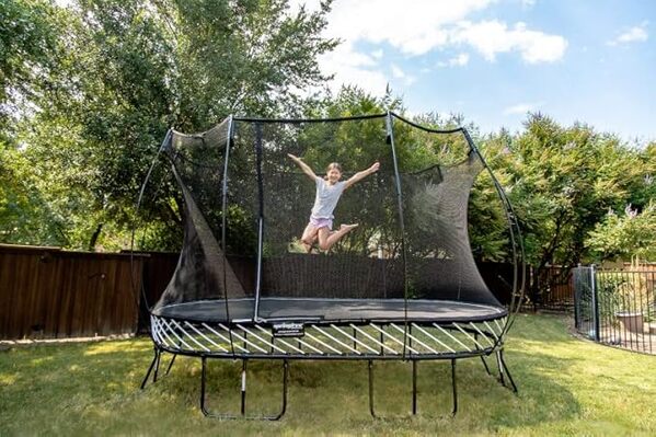 SPRINGFREE Trampoline - Trampoline Oval Grand O92 - Tout Âge - Design Breveté - Le Plus Sûr du Marché - Rebord Soft Edge - Résiste À L'Extérieur - Garantie Premium 10 Ans - 2,4x4m