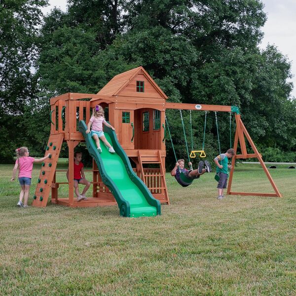 Backyard Discovery Hill Crest Aire de Jeux en Bois | Aire de Jeux Extérieur avec balançoire/Toboggan/Mur d'escalade | Maisonnette en Bois/Portique Balancoire