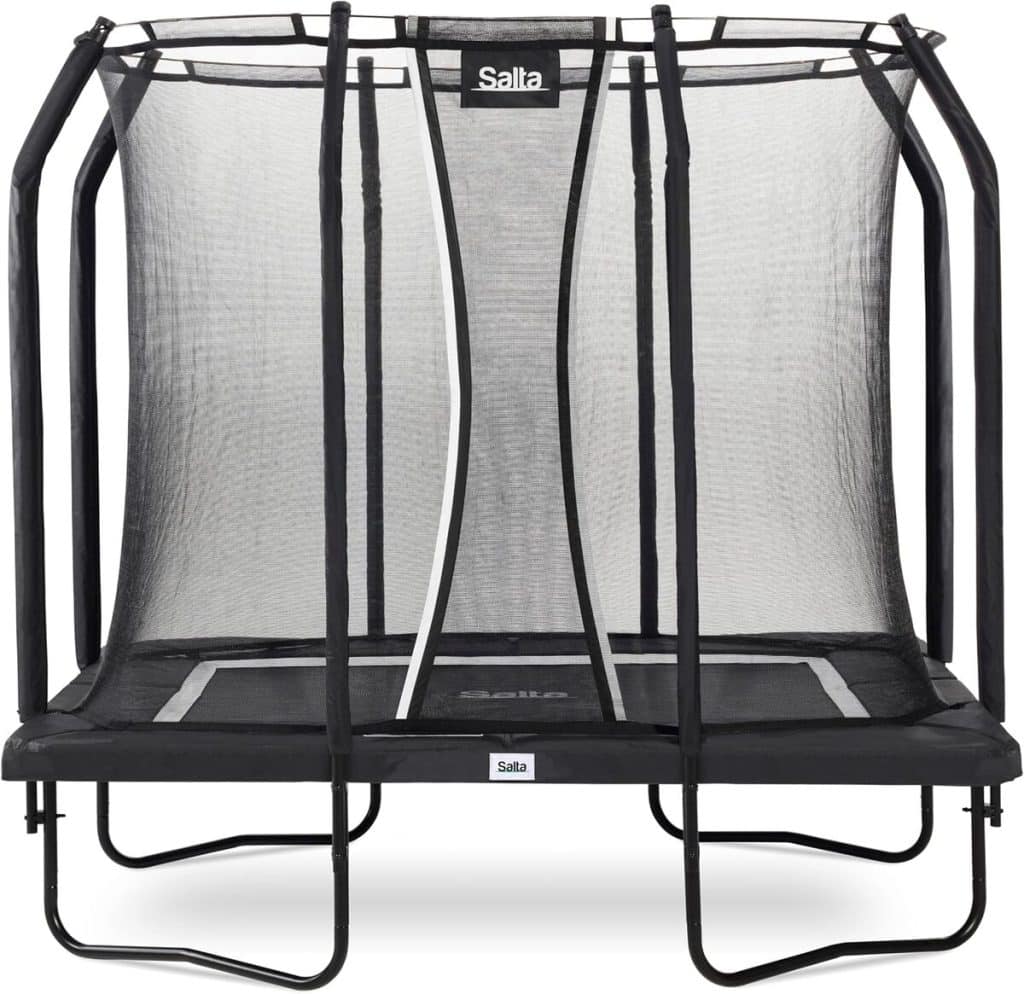 Test du trampoline Salta Premium Black Edition : sécurité et performance