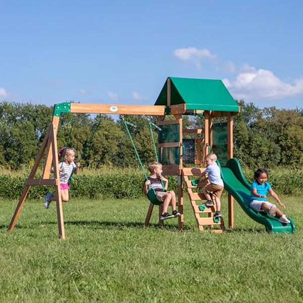 Explorez le monde des jeux extérieurs avec notre analyse de l'aire de jeux Backyard Discovery Buckley Hill pour des moments inoubliables en famille et en plein air.
