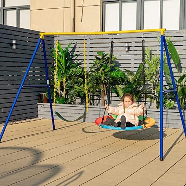 Explorez notre test détaillé du portique balançoire KOMFOTTEU 2 en 1 : un modèle solide et polyvalent qui promet des heures de jeu sans compromis sur la sécurité et la durabilité pour vos enfants.