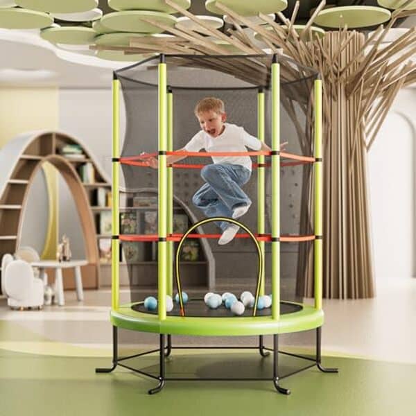 Découvrez notre avis sur le trampoline Goplus extérieur pour enfants : allie sécurité et amusement pour des heures de jeu en plein air