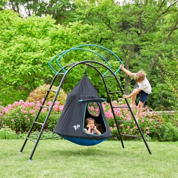 Découvrez notre test du TP Toys Monkey Bar Grimpeur, une structure de jungle gym parfaite pour les enfants de 3 à 8 ans. Un divertissement sécurisé qui stimule l'activité physique et l'imagination.