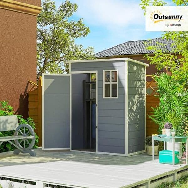 Découvrez pourquoi l'abri de jardin Outsunny 1, 14 m² allie fonctionnalité et sécurité pour optimiser votre espace extérieur.