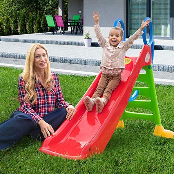 Découvrez notre test complet du toboggan W'TOY 07251 : évaluation du plaisir, de la sécurité et de la durabilité de ce jouet en plastique qui ravira les enfants.
